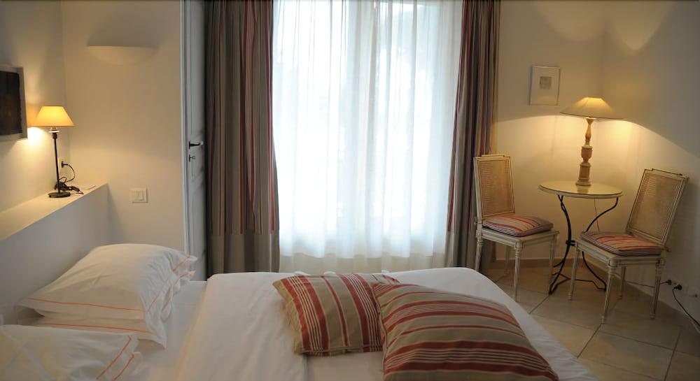Hotel Villa Les Rosiers Grimaud Extérieur photo