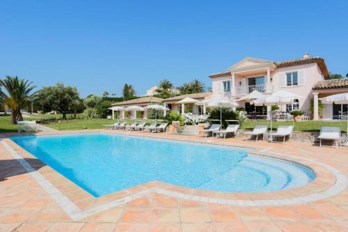 Hotel Villa Les Rosiers Grimaud Extérieur photo
