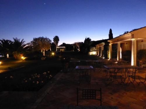 Hotel Villa Les Rosiers Grimaud Extérieur photo